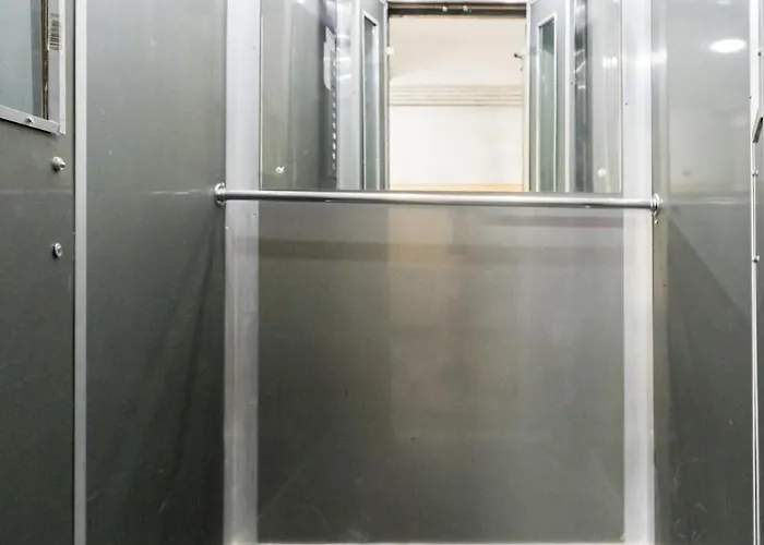 Sunny 2br Flat - Location - Center