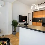 Sunny 2br Flat - Location - Center * 부쿠레슈티
