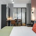 Sunny 2br Flat - Location - Center