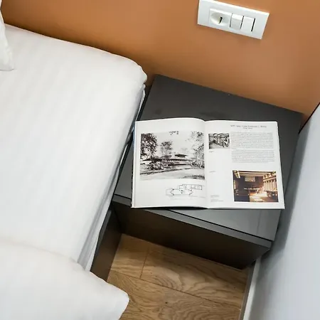 Sunny 2br Flat - Location - Center