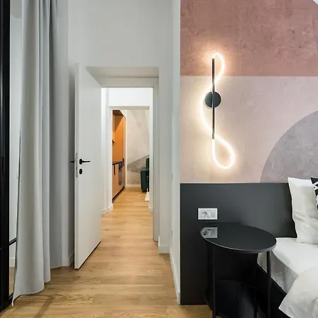 Sunny 2br Flat - Location - Center Bucarest