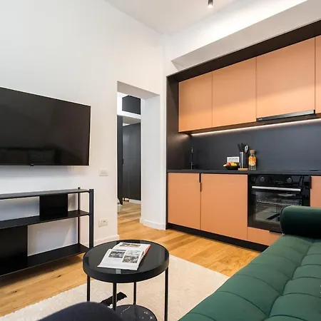 Sunny 2br Flat - Location - Center Lejlighed Bukarest