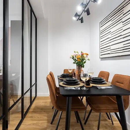 公寓 Sunny 2br Flat - Location - Center 布加勒斯特