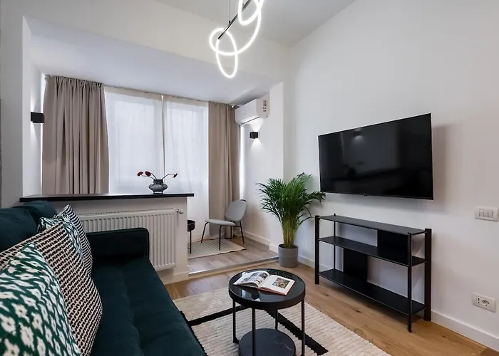 Sunny 2br Flat - Location - Center