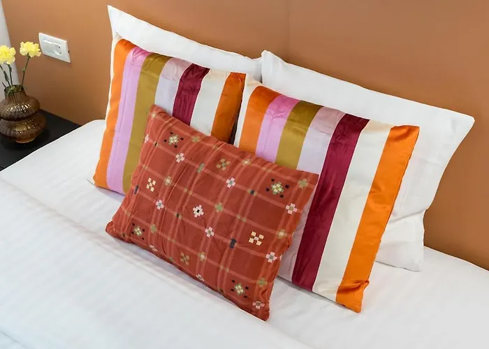 Sunny 2br Flat - Location - Center بوخارست