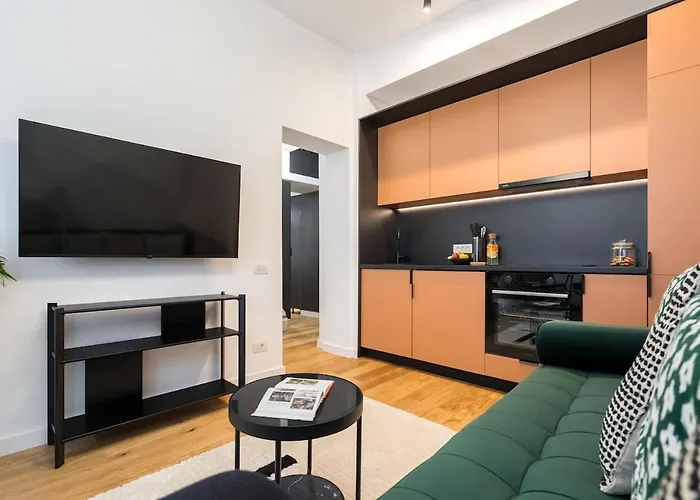 Sunny 2br Flat - Location - Center شقة بوخارست