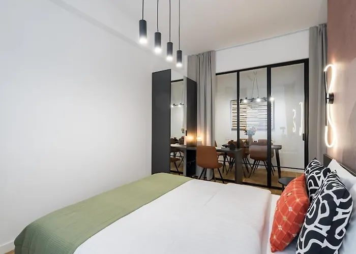 Sunny 2br Flat - Location - Center 公寓 *
