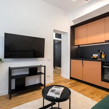 Sunny 2br Flat - Location - Center