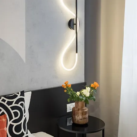 Sunny 2br Flat - Location - Center