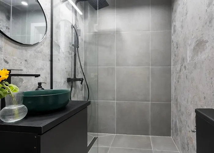 Sunny 2br Flat - Location - Center 公寓 *